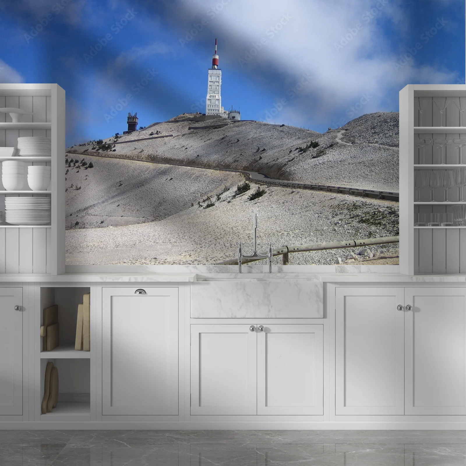 Delikatne odcienie nieba nad Mont Ventoux