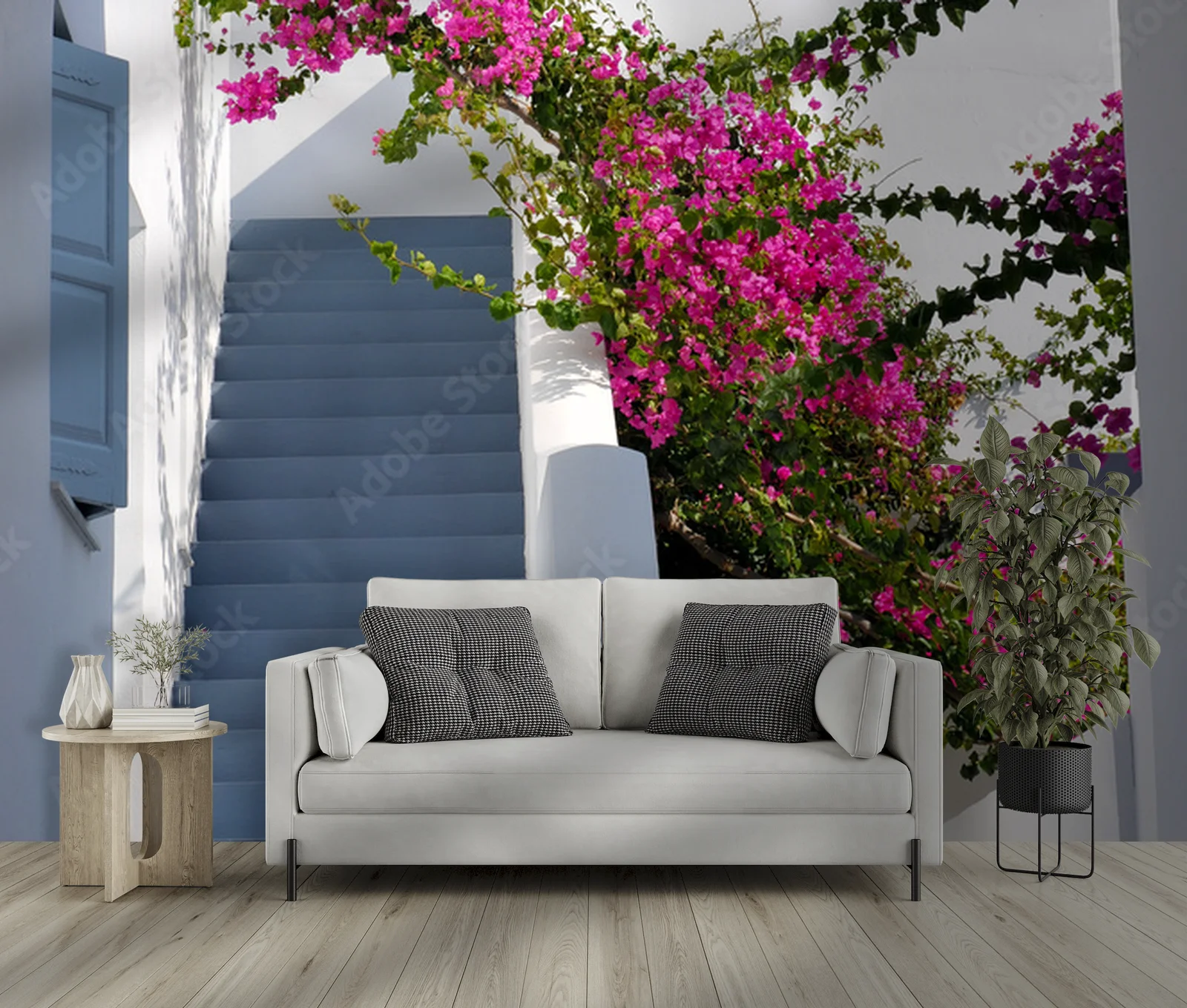 Urokliwe schody z bougainvilleą w Grecji