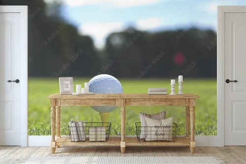 Radość z gry w golf w naturalnym krajobrazie