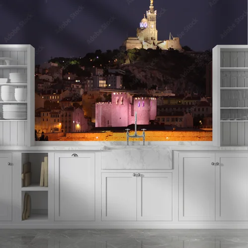 Nocne oblicze Marseille: Bazyliki i Port