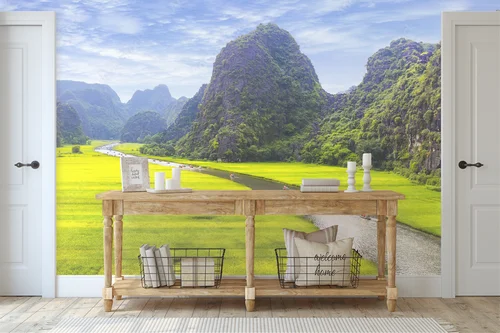 Malownicze pejzaże Ninh Binh w wiosennych barwach