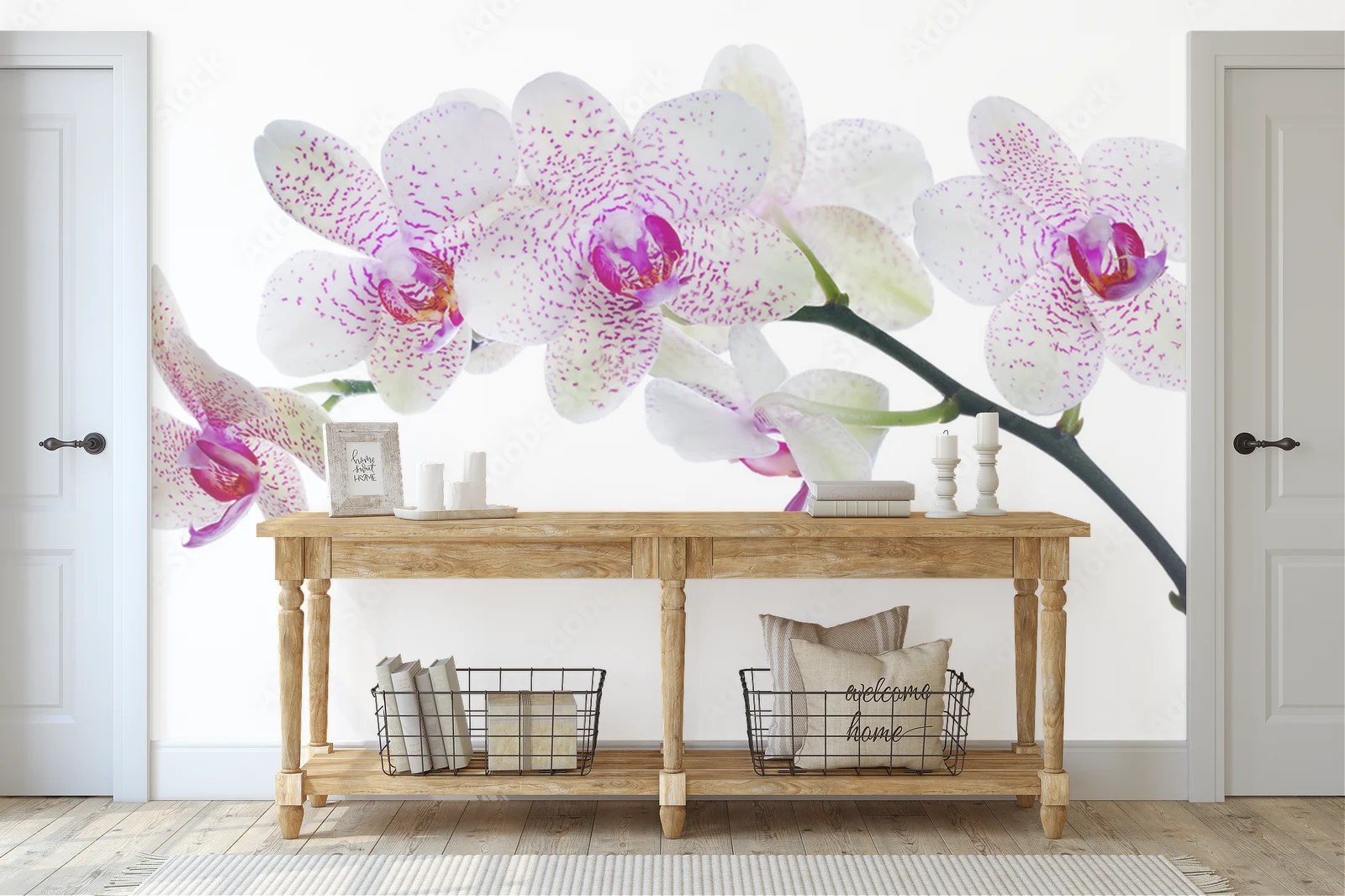 Orchidea w pastelowych odcieniach w bieli