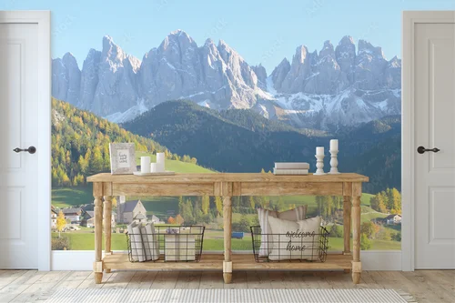 Malownicza wioska z tłem Dolomitów