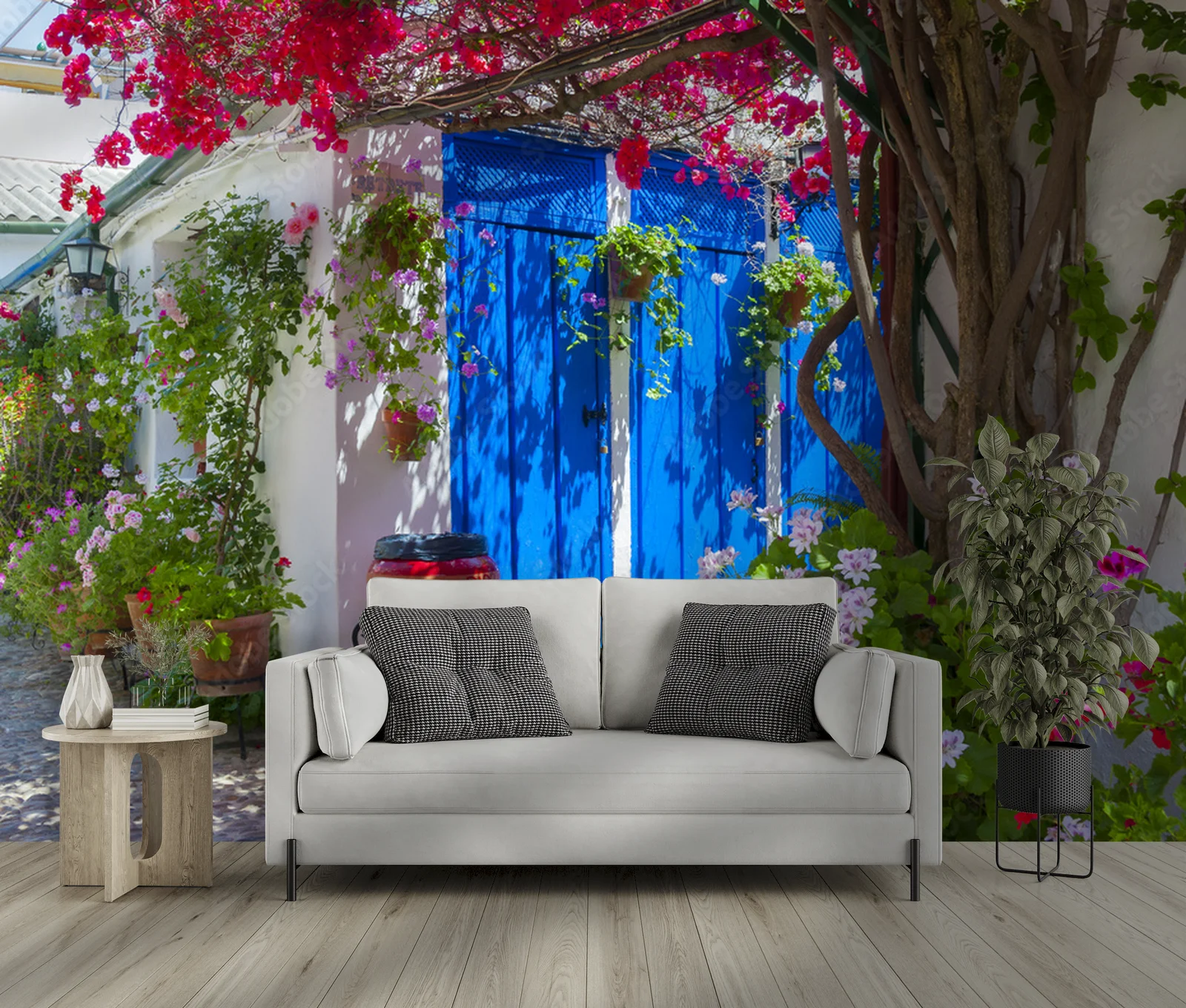 Czarujące patio w pastelowych odcieniach Andaluzji