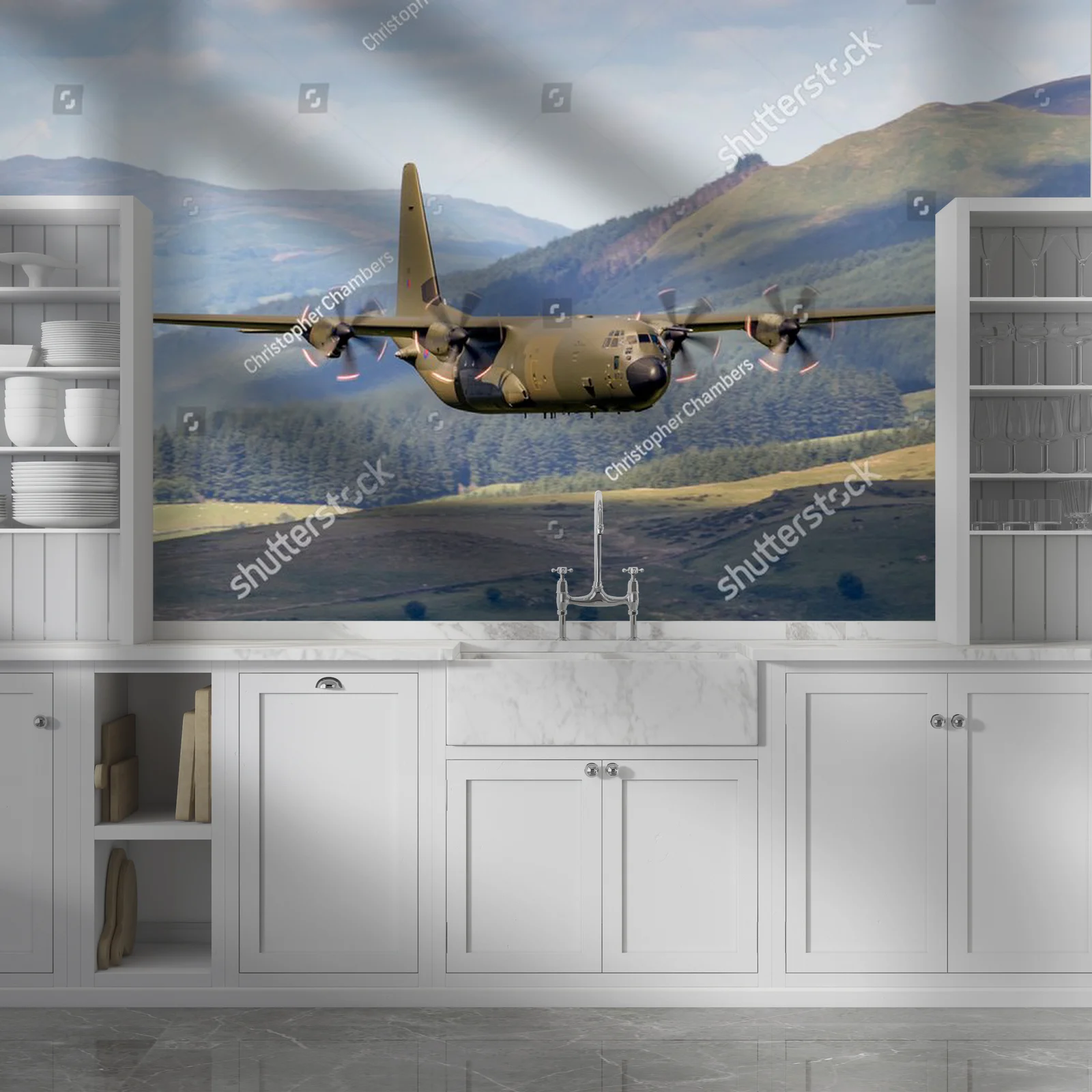 Zielony Lockheed C-130 Hercules nad malowniczym krajobrazem