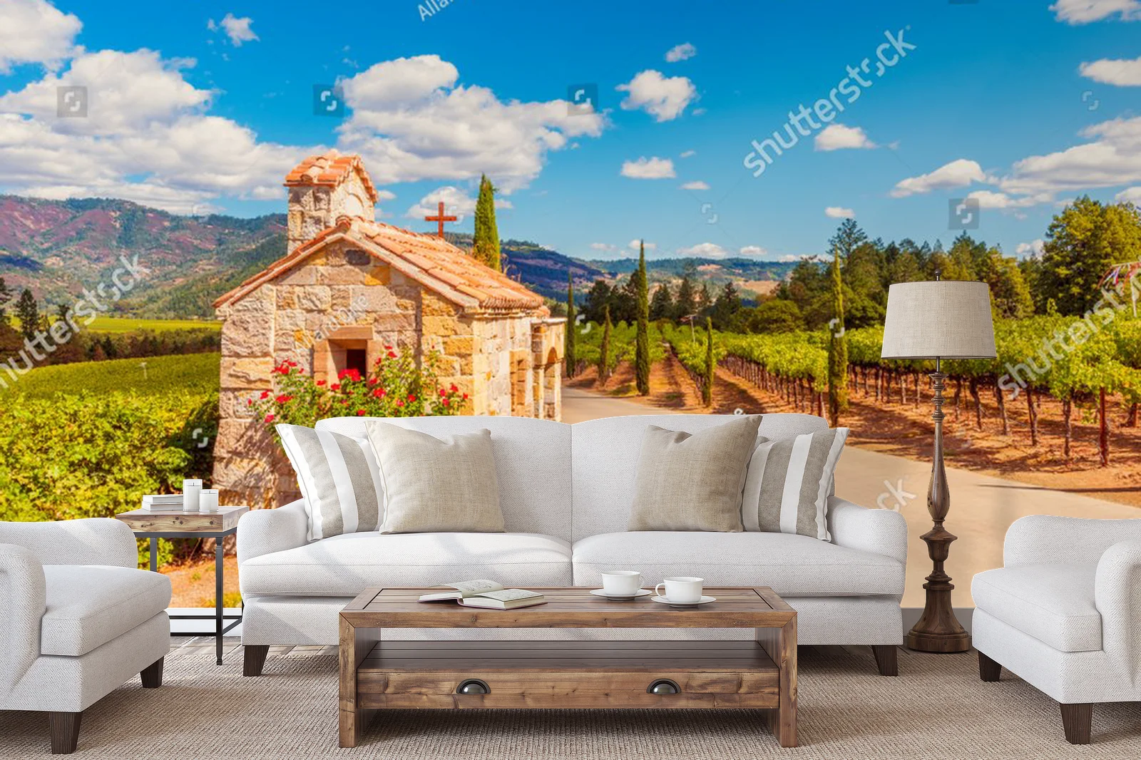 Idylliczna kaplica wśród winorośli Napa Valley