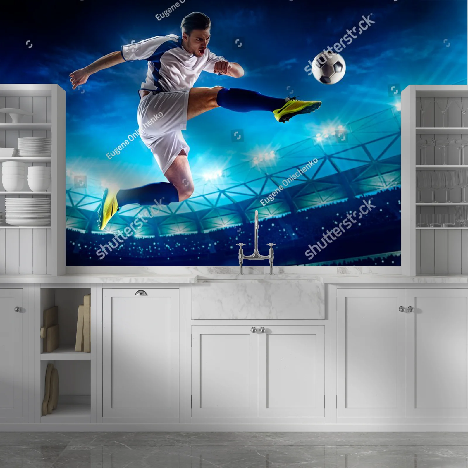 Mistrzowski rzut piłki w nocnym blasku stadionu