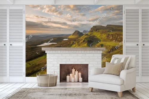 Klify Quiraing w chmurach - malownicza panorama