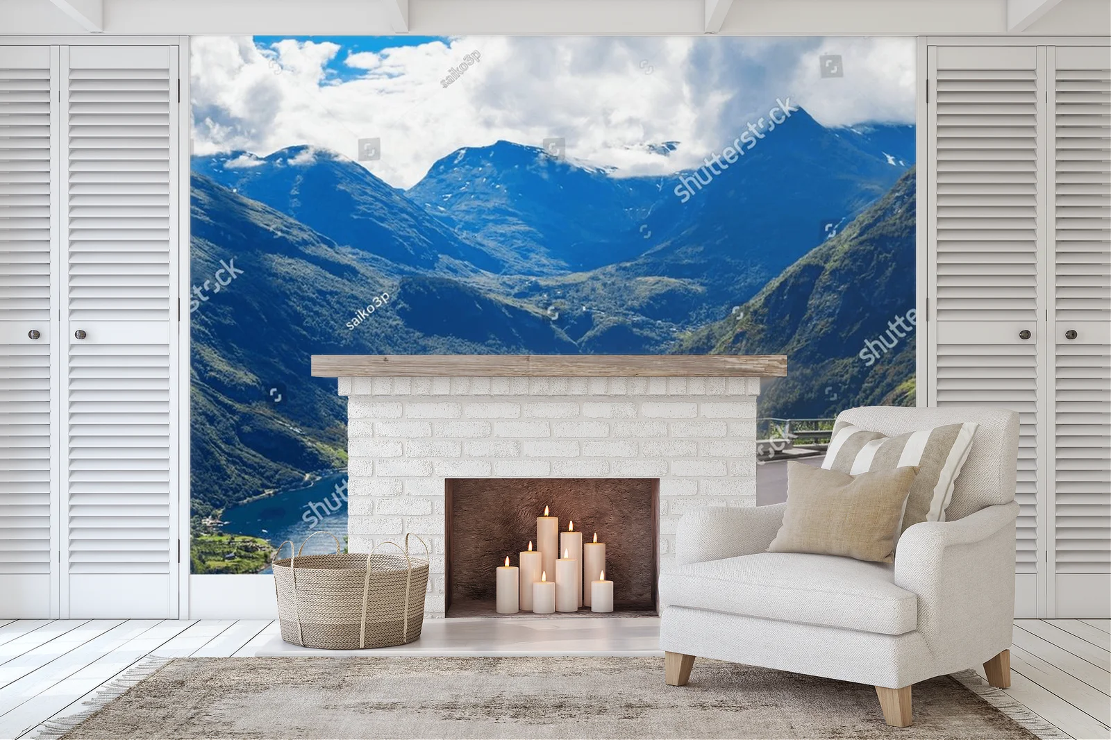 Panoramiczny widok na Geirangerfjord z Ornesvingen