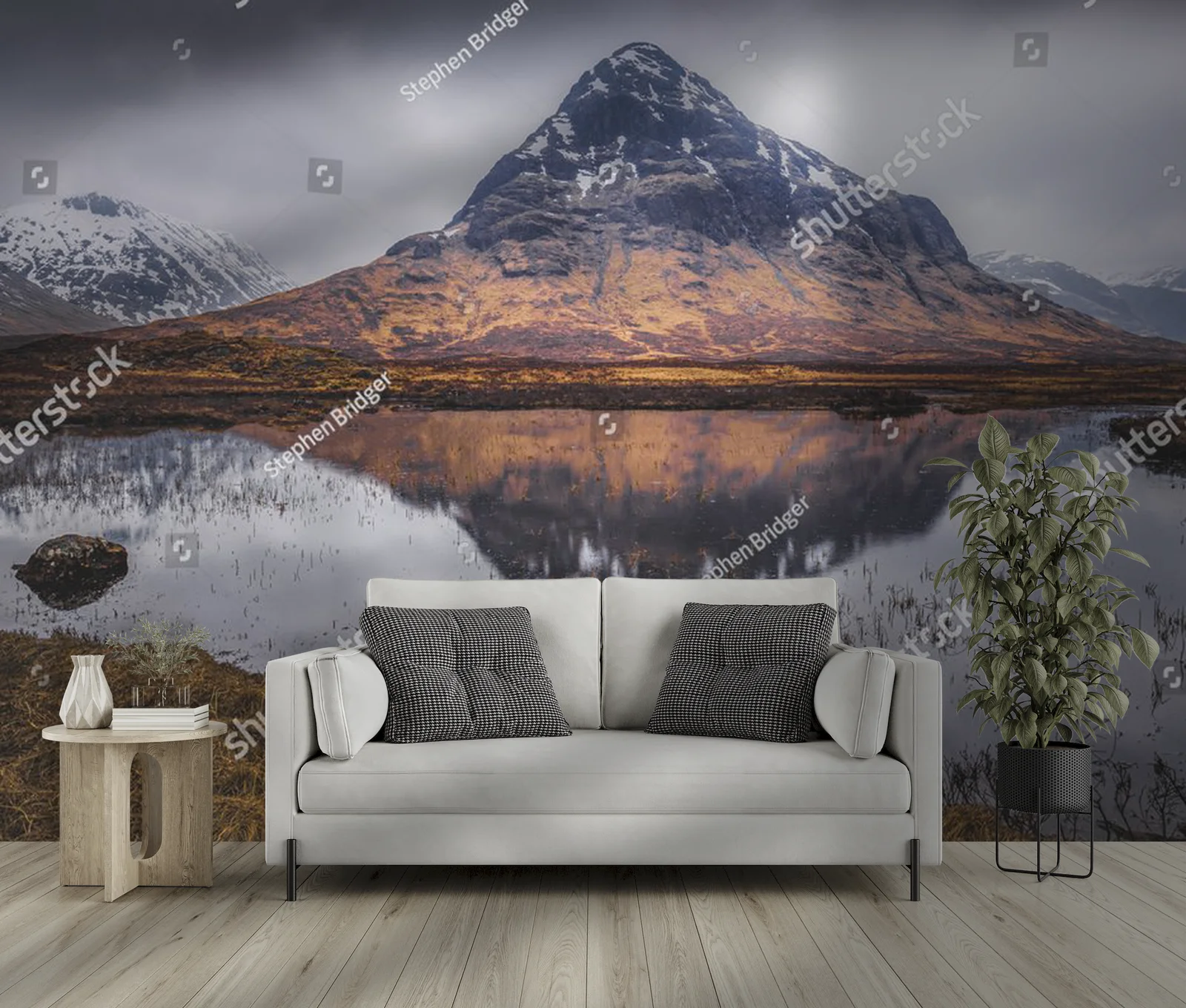 Moody w Highlands: Refleksje na Lochan Na Fola