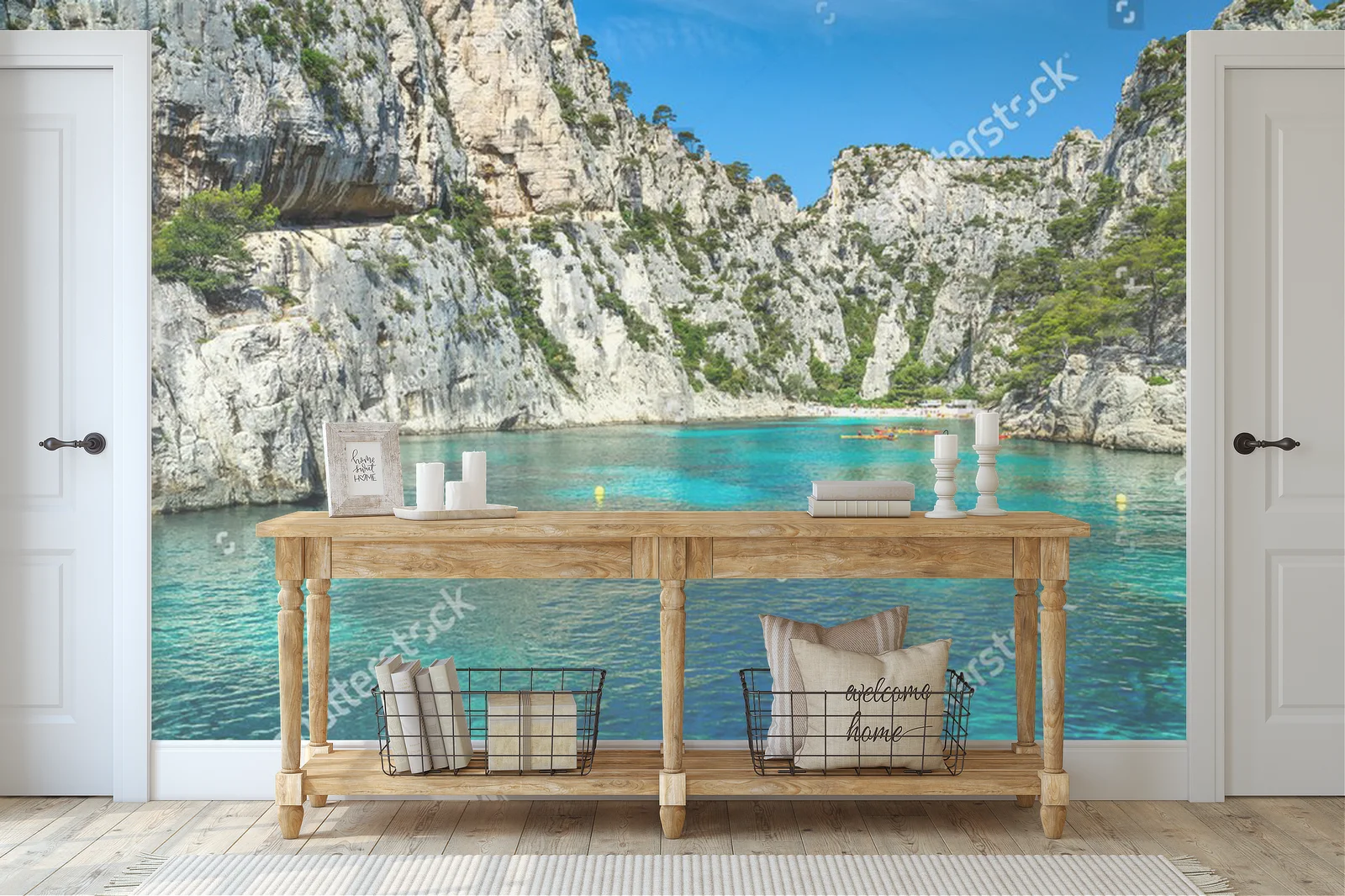 Kolorowe kajaki w bajkowych Calanques