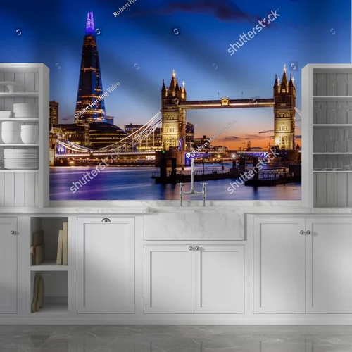 Zachwycające refleksy Tower Bridge i The Shard