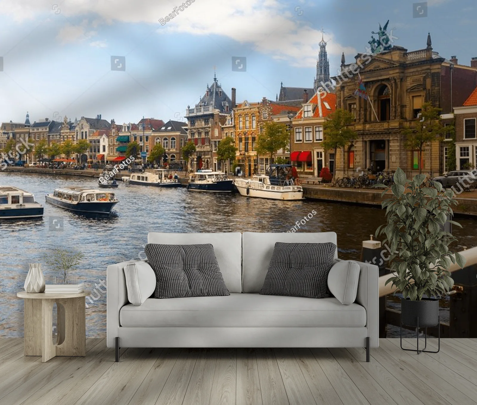 Urokliwe miasteczko Haarlem nad rzeką Spaarne
