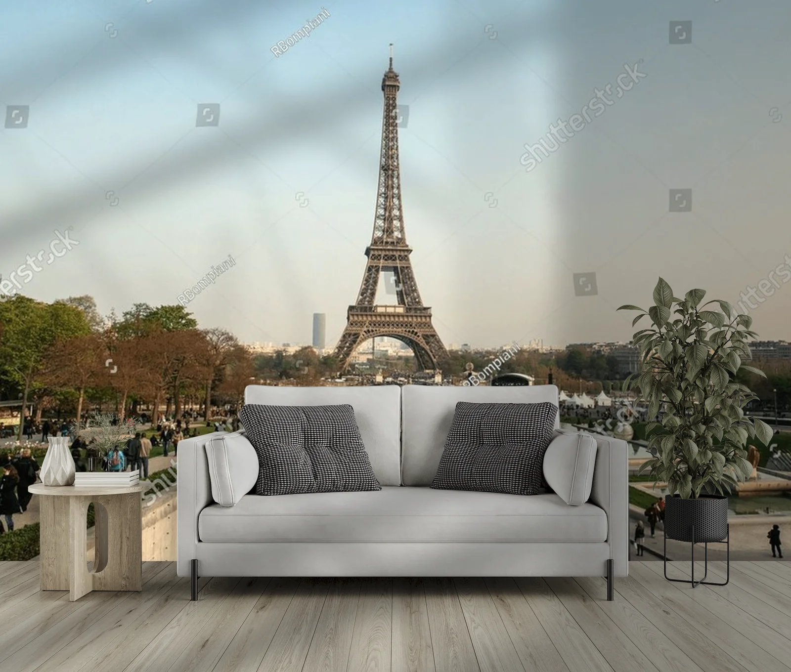 Eiffel Tower: Romantyzm Paris 2024