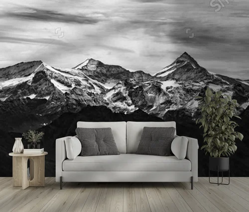 Majestatyczna panorama alpejska w monochromatycznej tonacji