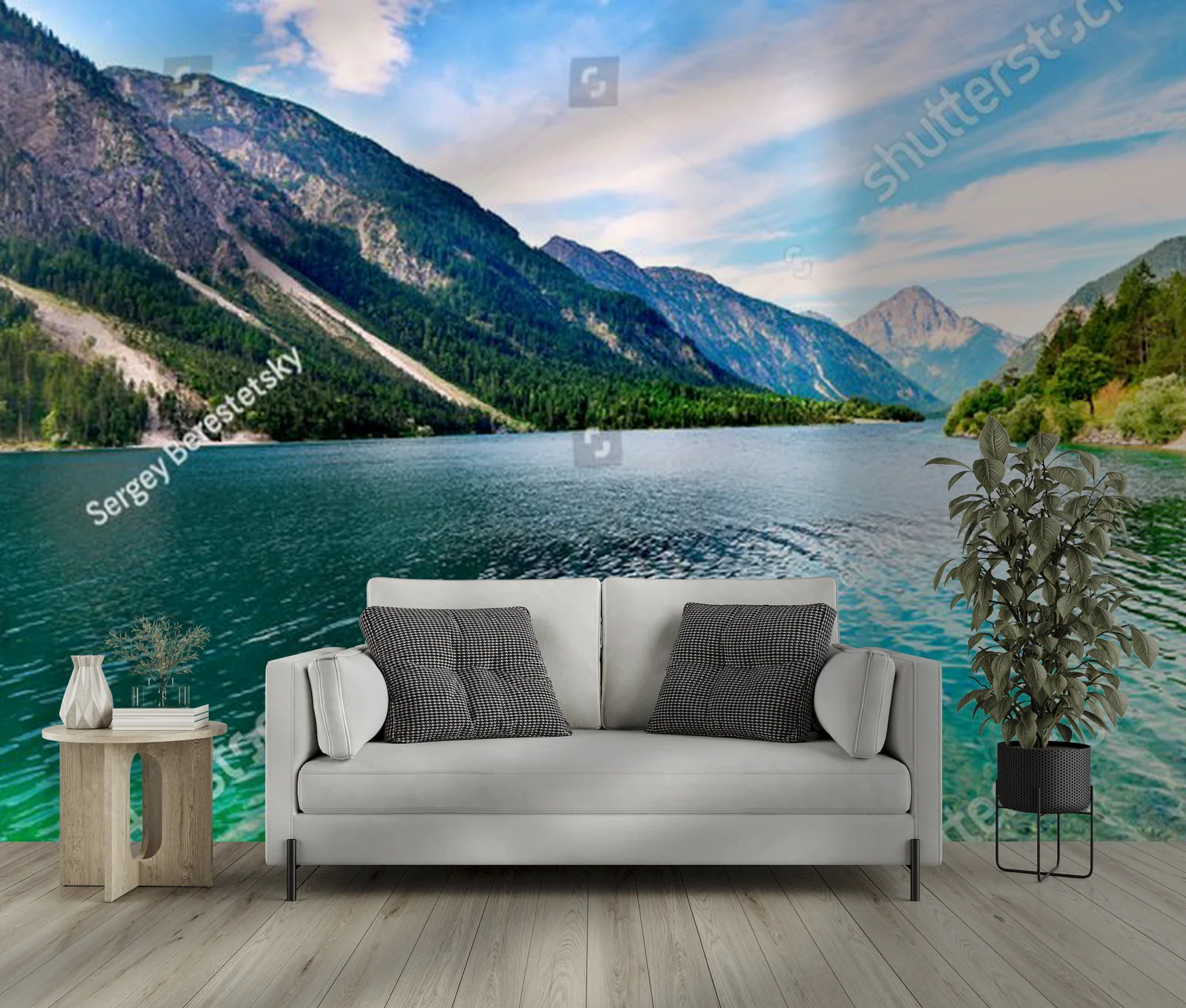 Alpejska panorama jeziora Plansee w Austrii