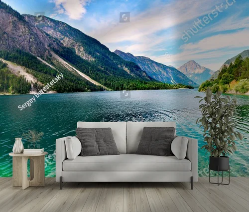 Alpejska panorama jeziora Plansee w Austrii