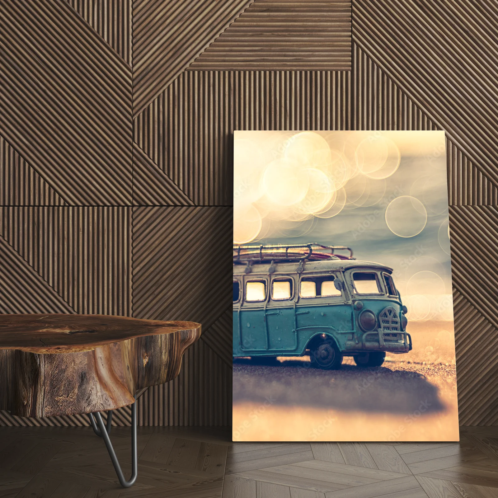 Wintage miniaturowy van w pastelowych odcieniach