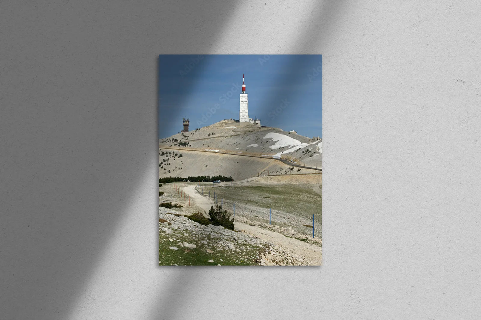 Wspaniały krajobraz Mont Ventoux w harmonijnych odcieniach
