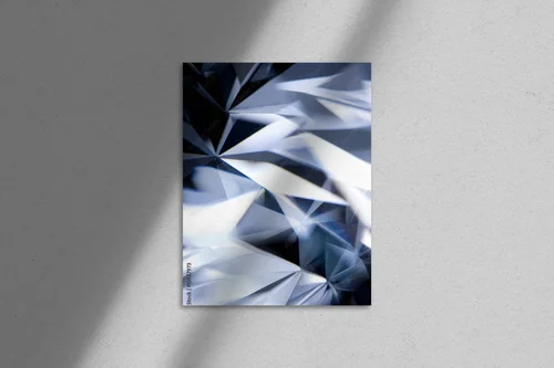 Lśniące diamentowe refleksy w eleganckiej czerni