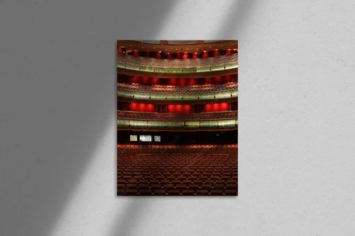 Wielkie emocje w eleganckim teatrze