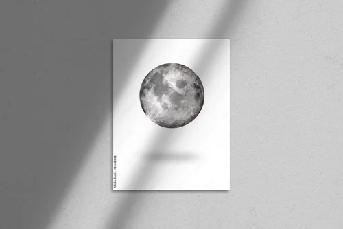 Zjawiskowy blask księżyca w monochromatycznej odsłonie