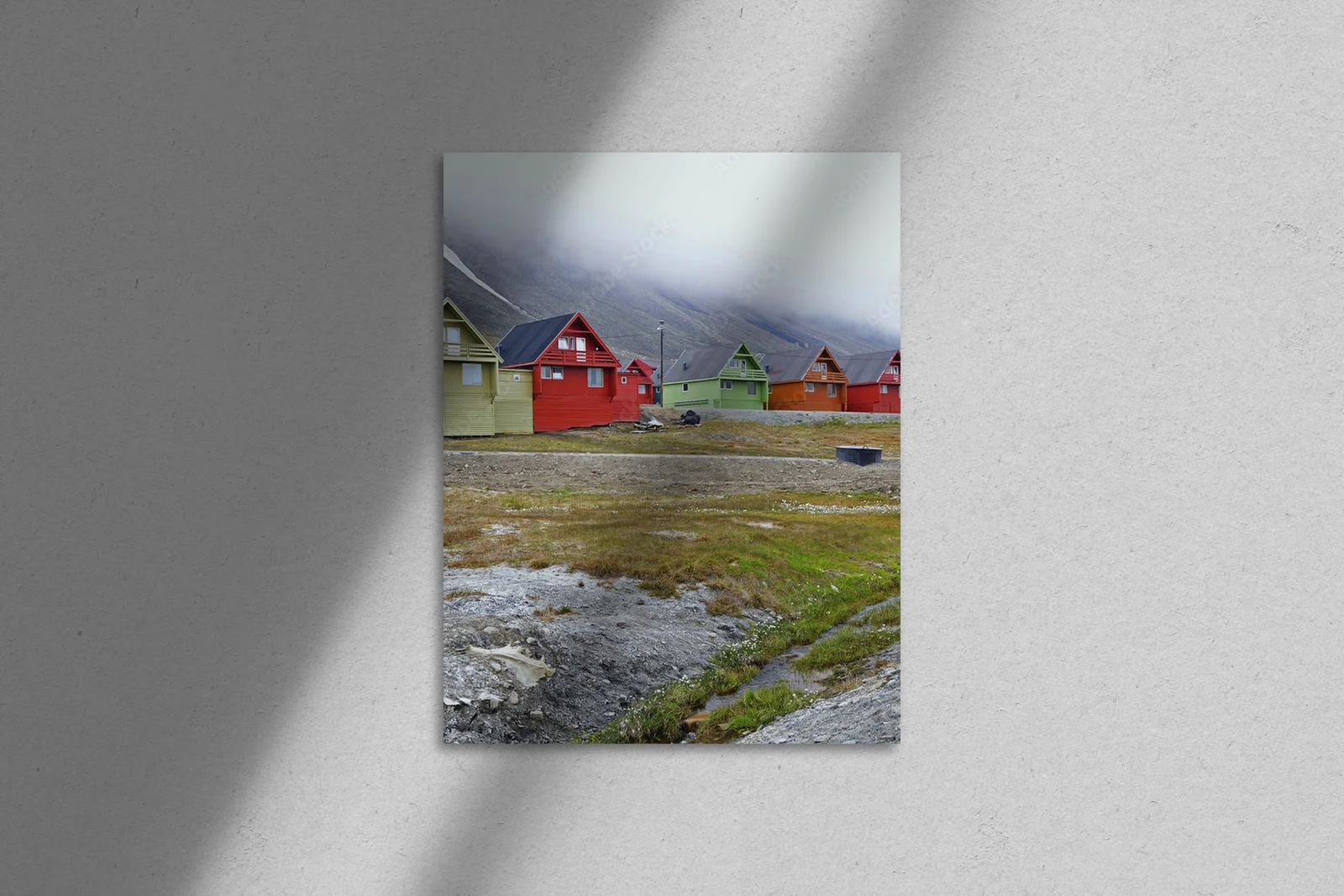 Urok Longyearbyen w pastelowych barwach