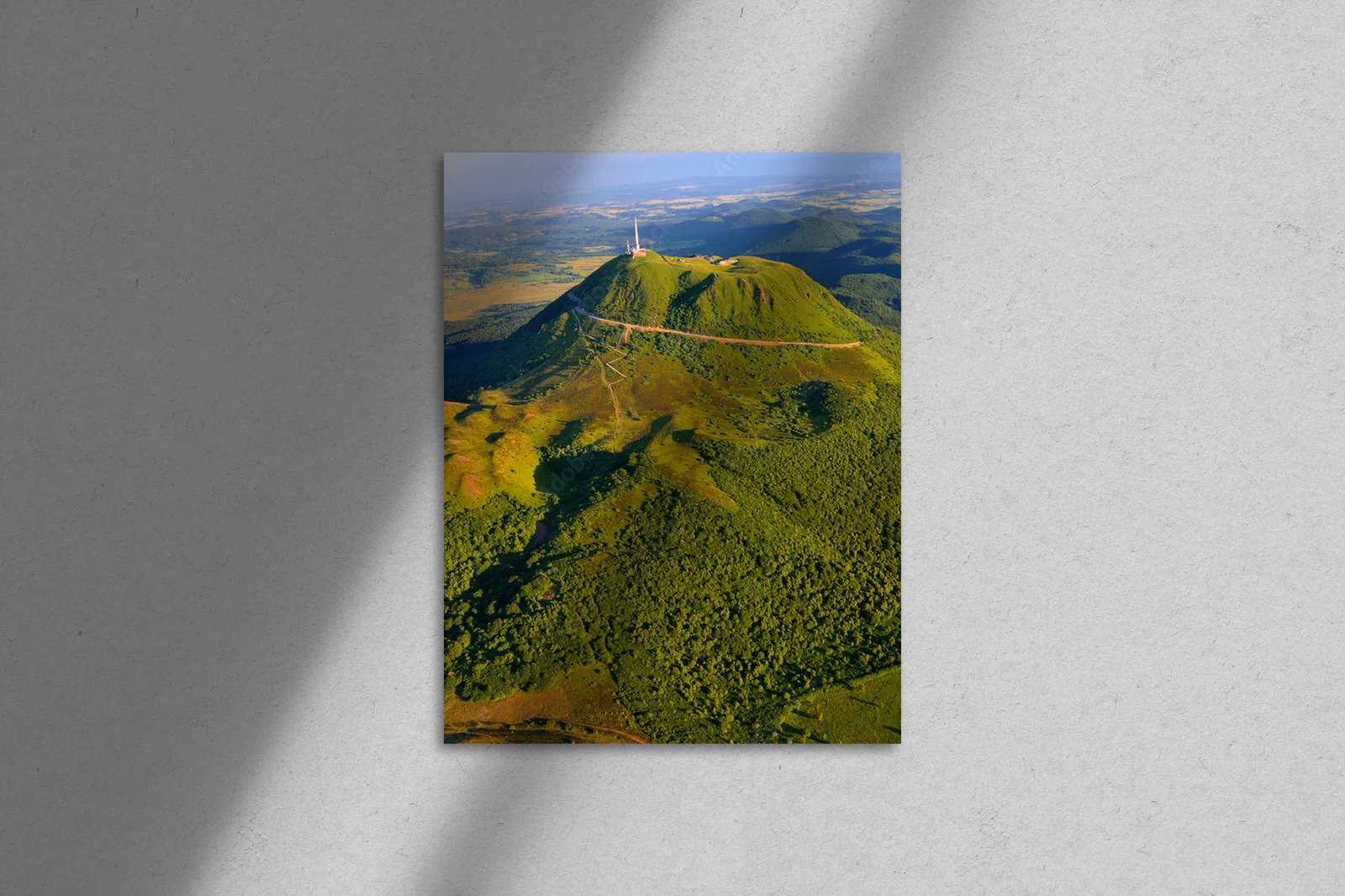 Niezapomniana panorama wulkanów w delikatnych barwach