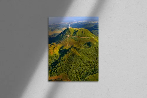 Niezapomniana panorama wulkanów w delikatnych barwach