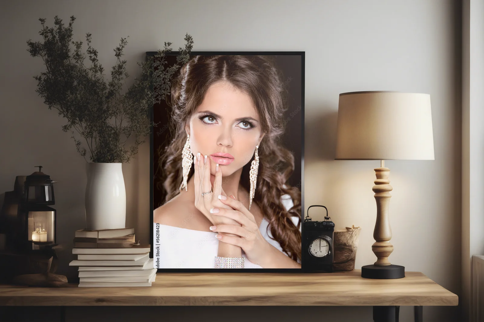 Blask piękna: Brązowowłosa modelka w glamour