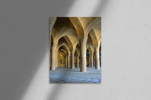 Wielkość i spokój w architekturze meczetu Vakil