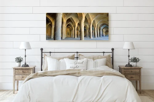Wielkość i spokój w architekturze meczetu Vakil