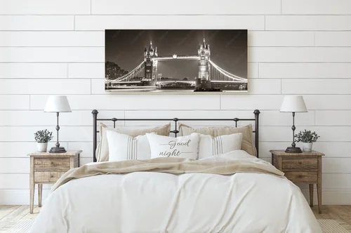Wieczorny urok Tower Bridge w czerni i bieli