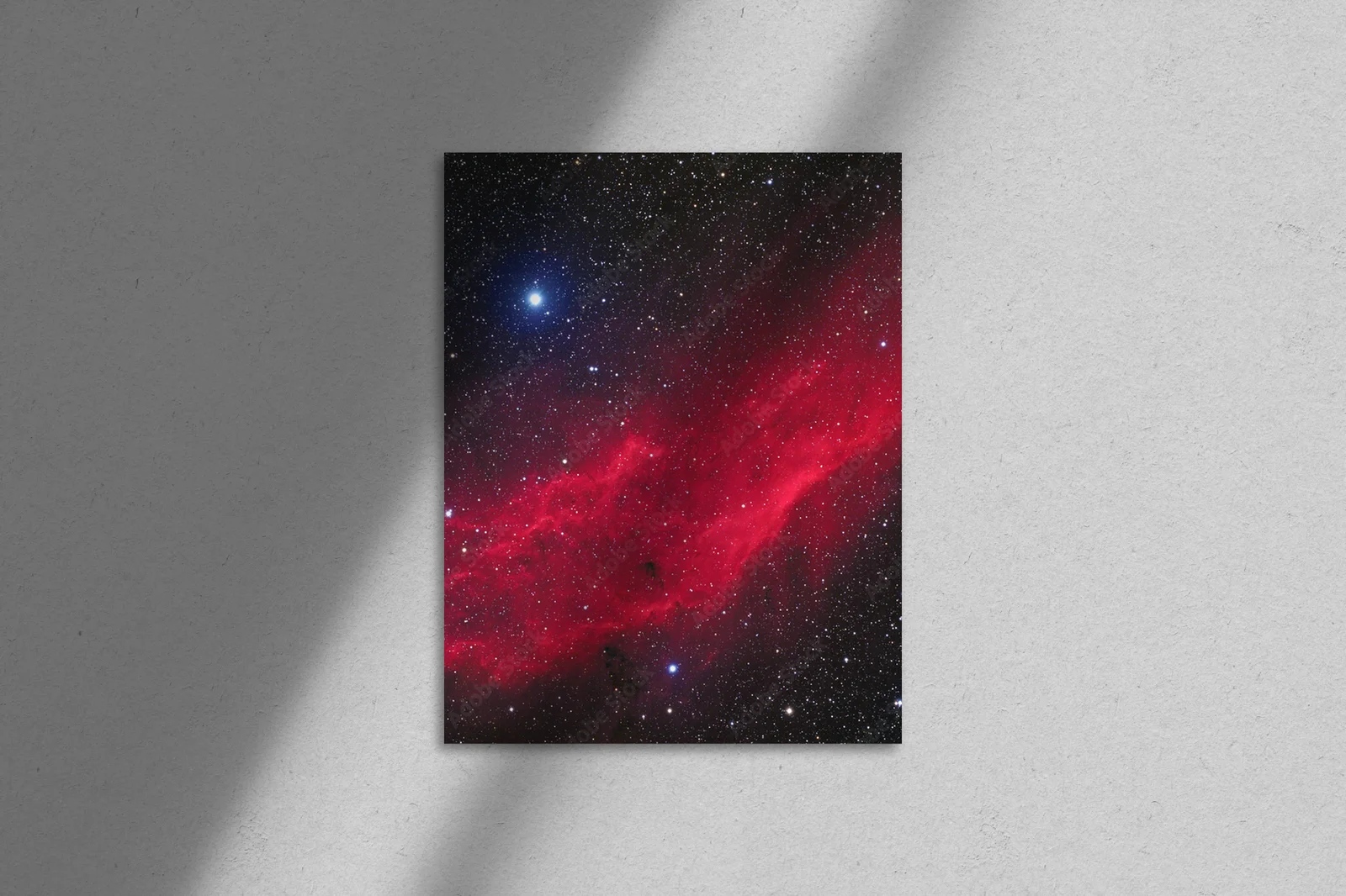Nocna California Nebula w głębokich odcieniach