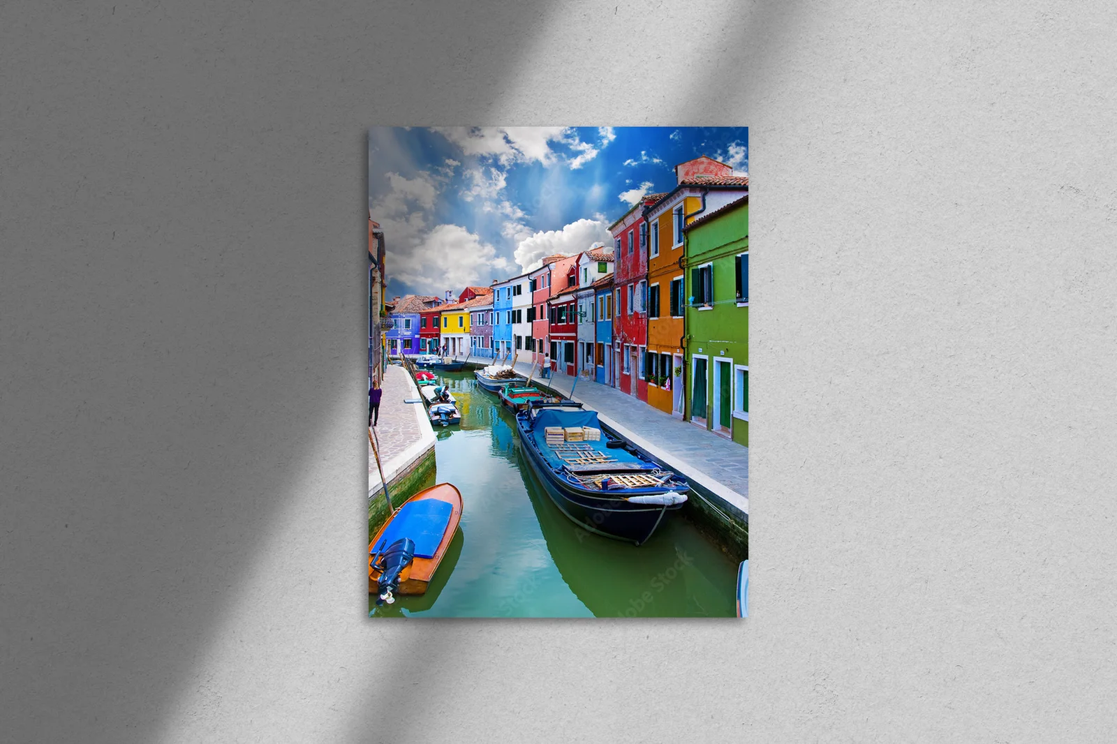 Magiczne kolory Burano: sielanka nad kanałem