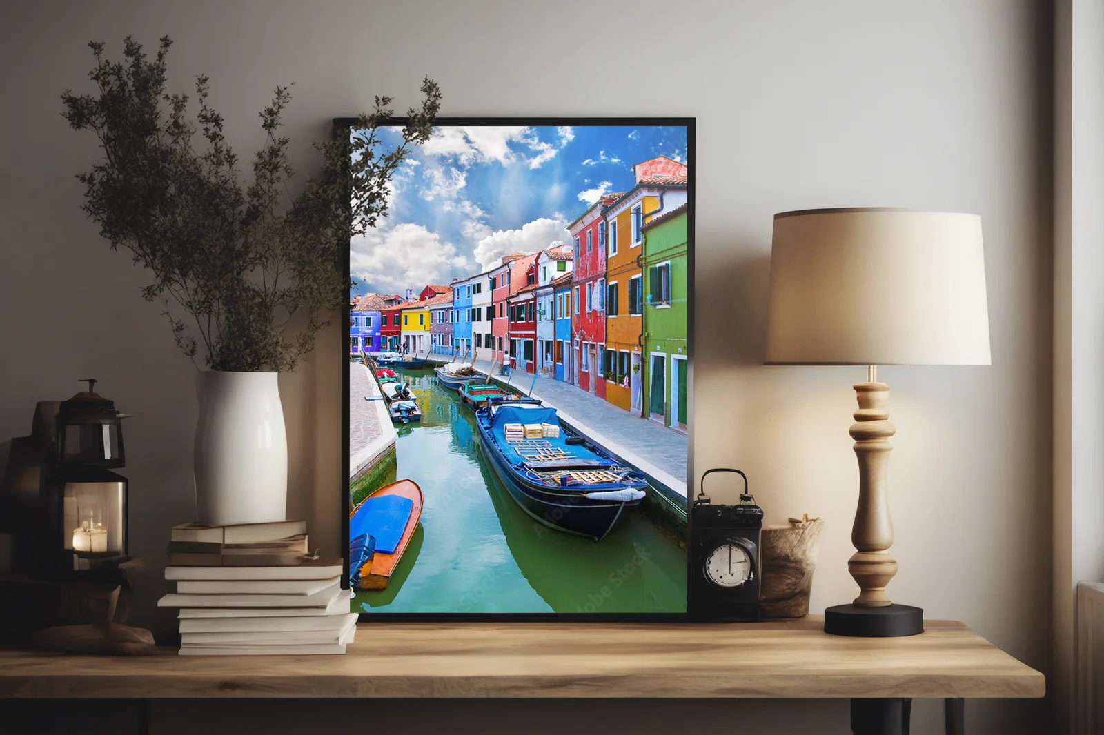 Magiczne kolory Burano: sielanka nad kanałem