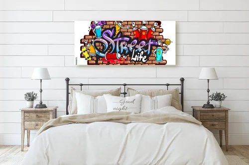 Graffiti w magenta - miejski styl emanujący energią