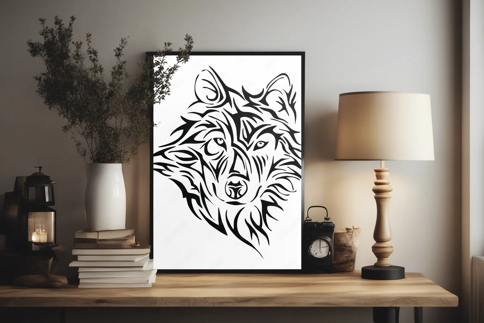Fierce Wolf Emblem in Striking Black and White