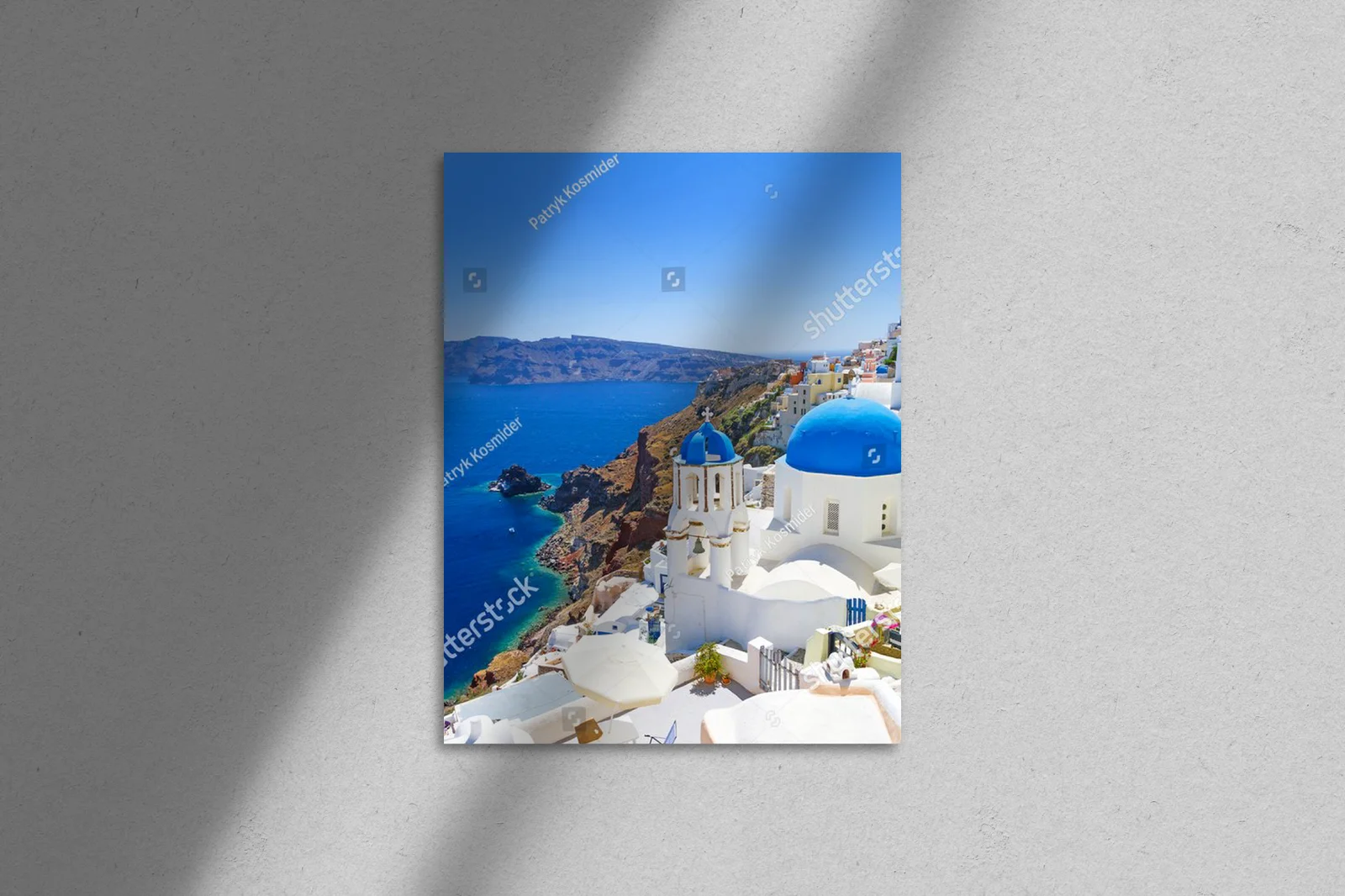 Biało-niebieska architektura Oia w Santorini