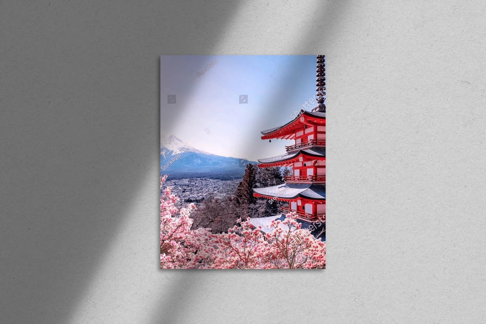 Urok Sakura nad Chureito z Fuji w tle