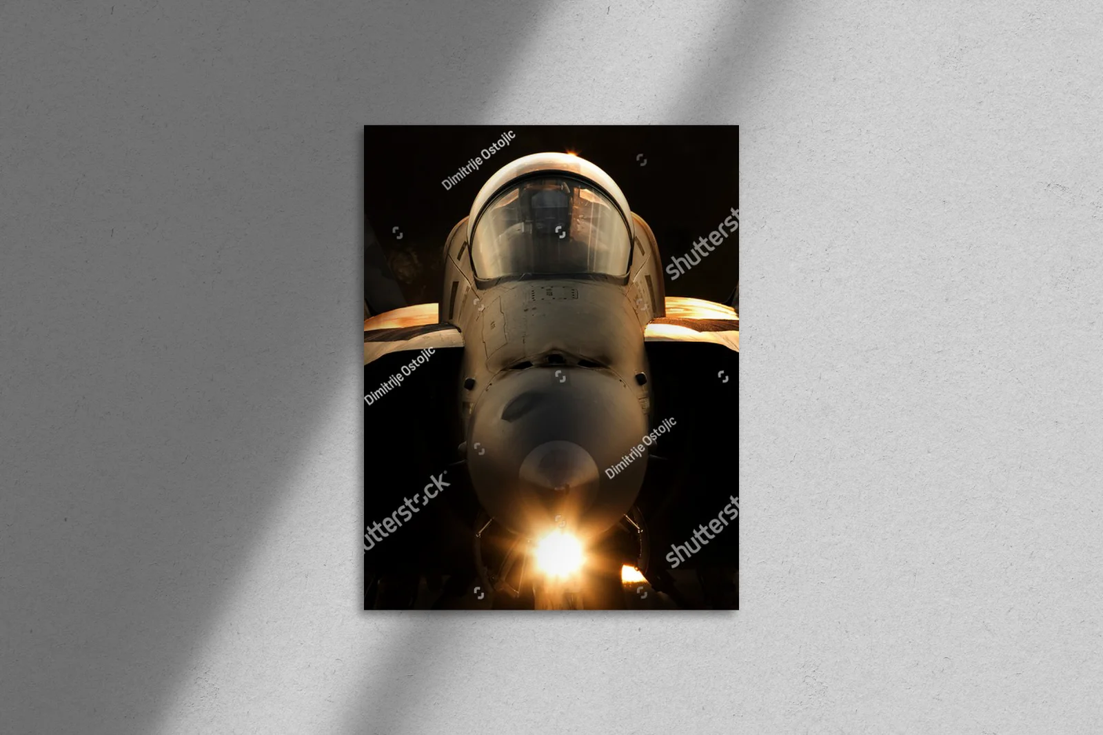 Niezwykła sylweta F/A-18 Hornet przy zachodzie słońca
