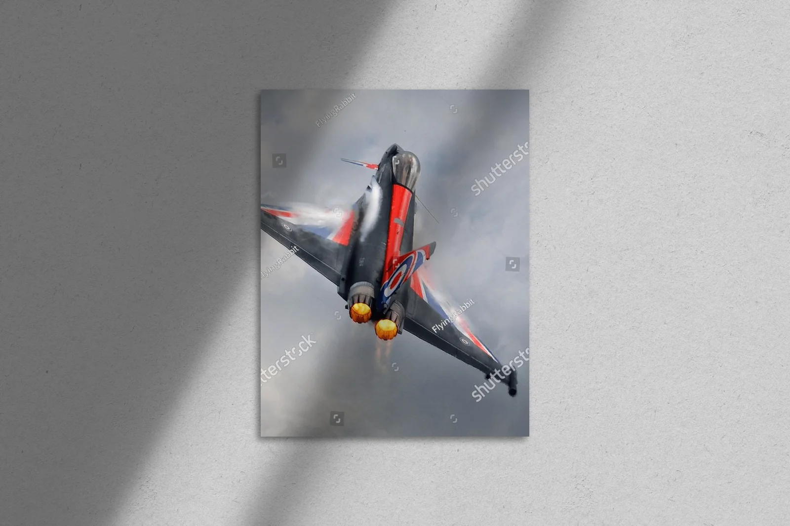 Czarujące niebo w barwach RAF Typhoon Blackjack