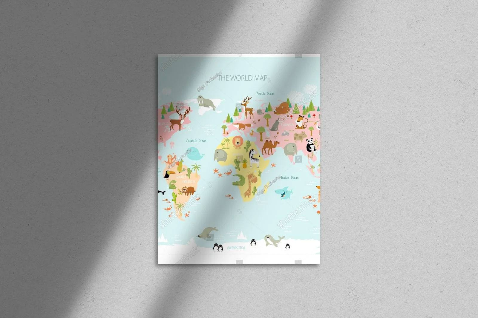 Kolorowa mapa świata z bajkowymi zwierzętami dla dzieci