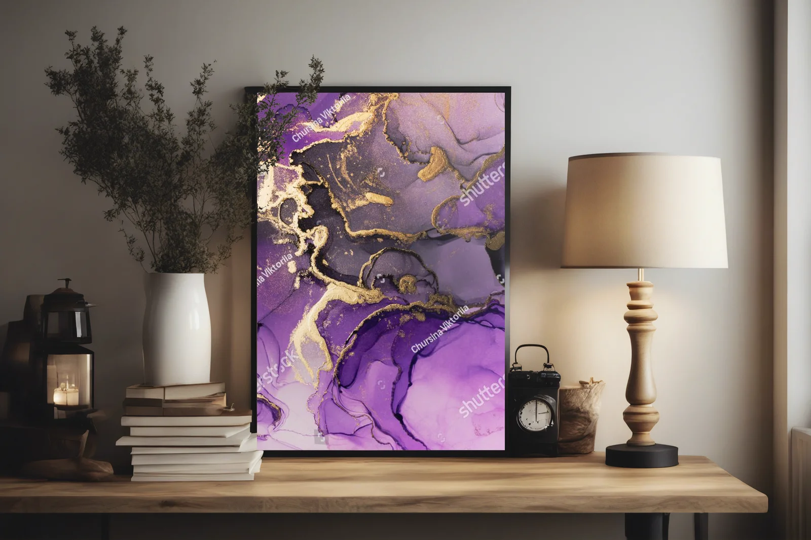 Purpurowy blask artyzmu w złotych akcentach