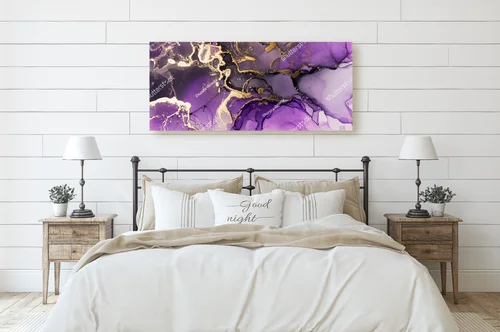 Purpurowy blask artyzmu w złotych akcentach