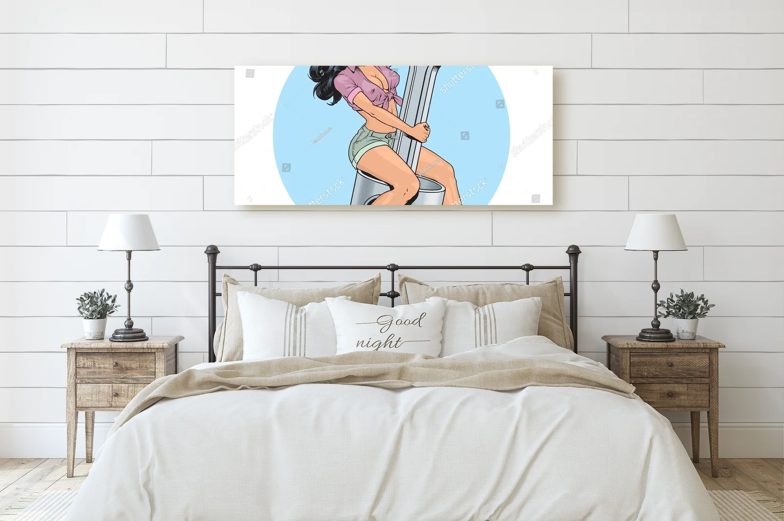 Zmysłowa pin-up w retro stylu przy silniku
