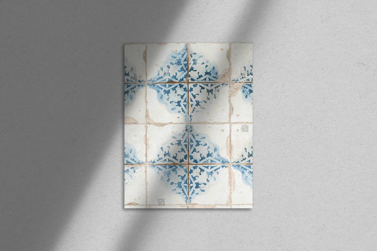 Nostalgiczne portugalskie azulejos w jasnych tonach
