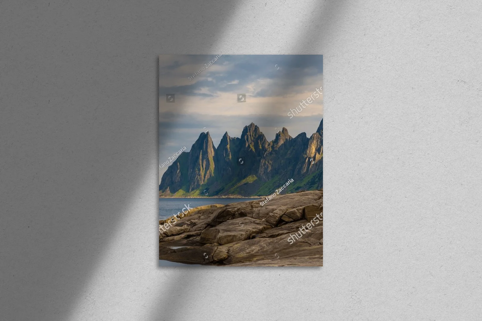 Spektakularne wzgórza Tungeneset nad oceanem