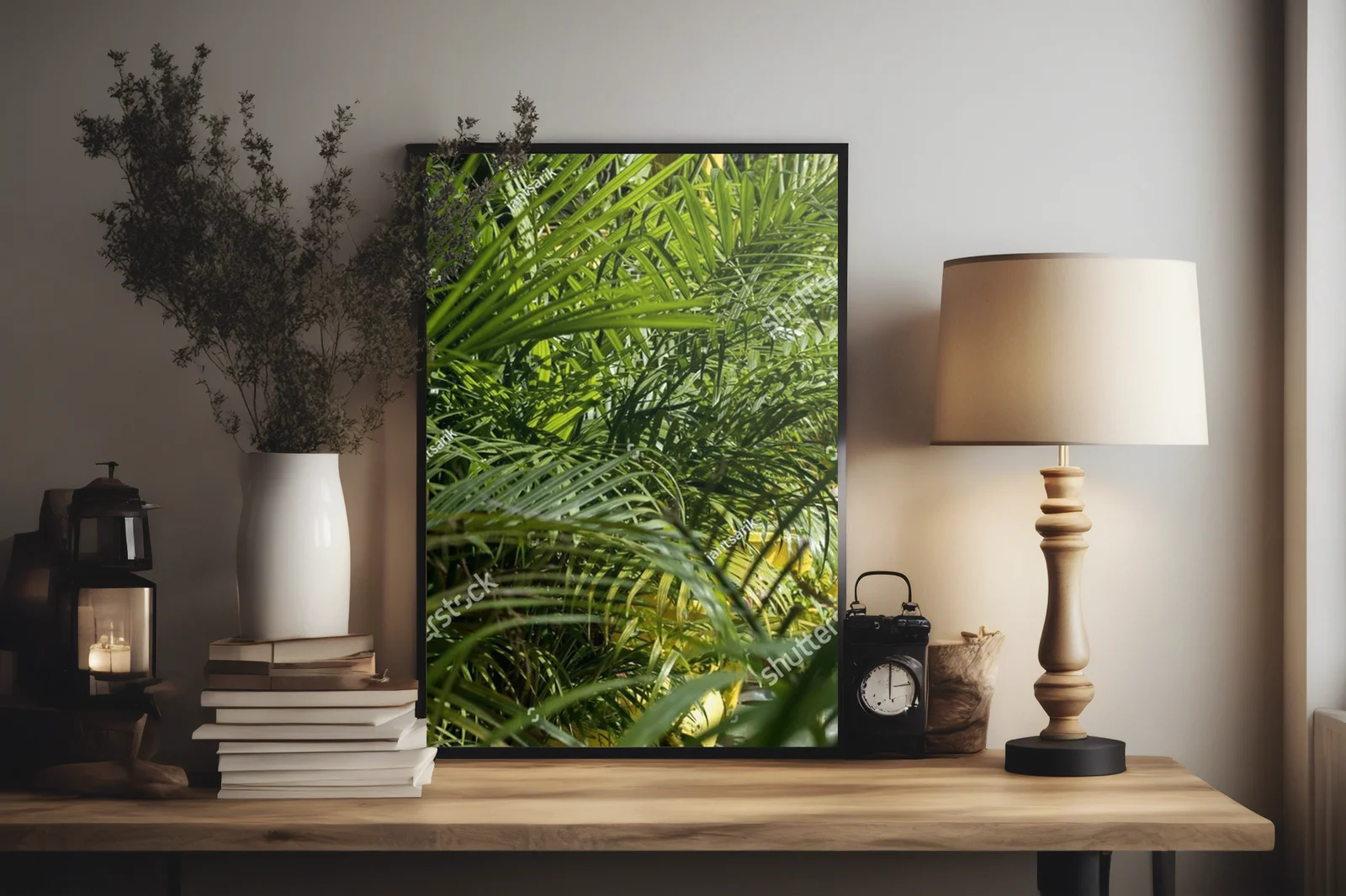 Tropikalna elegancja palm na błękitnym niebie
