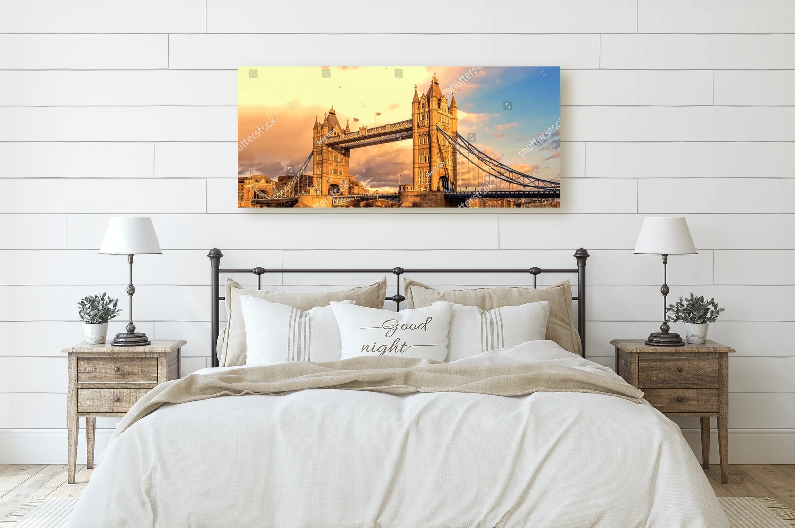 Zjawiskowy Tower Bridge w letnich odcieniach